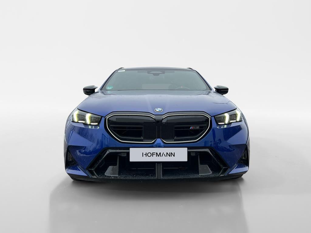 BMW M5 xDrive
