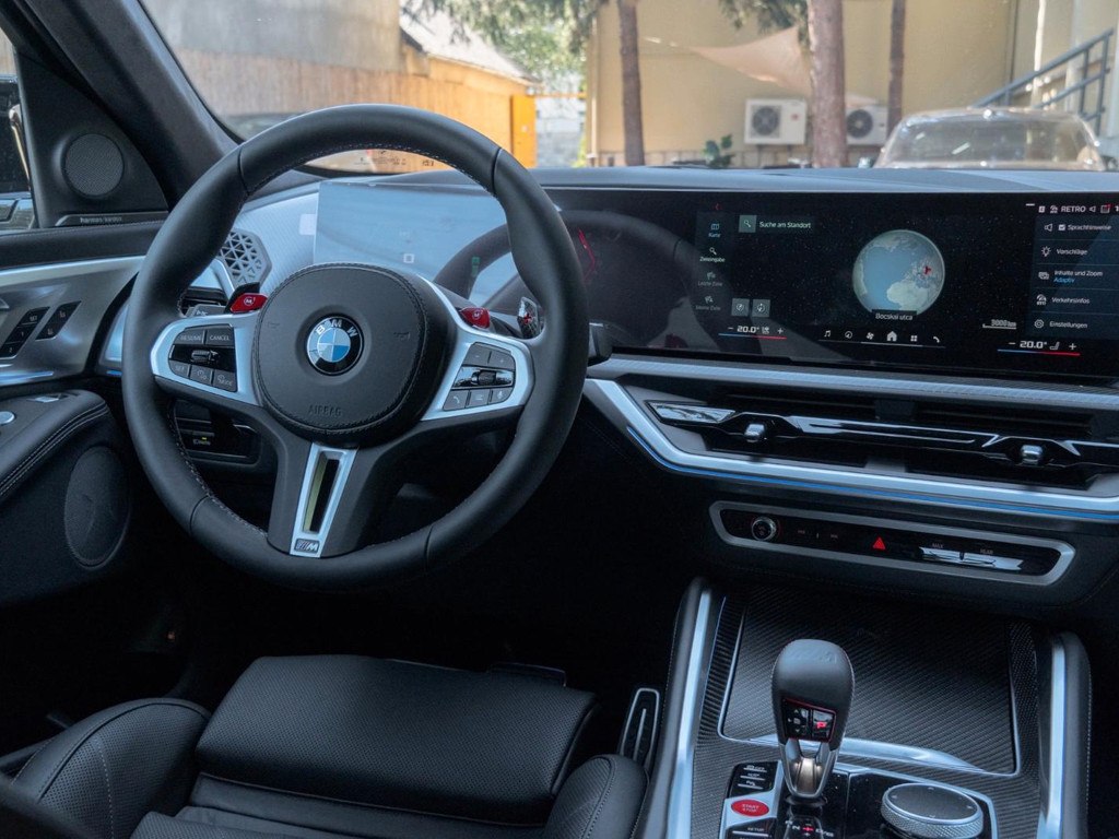 BMW XM