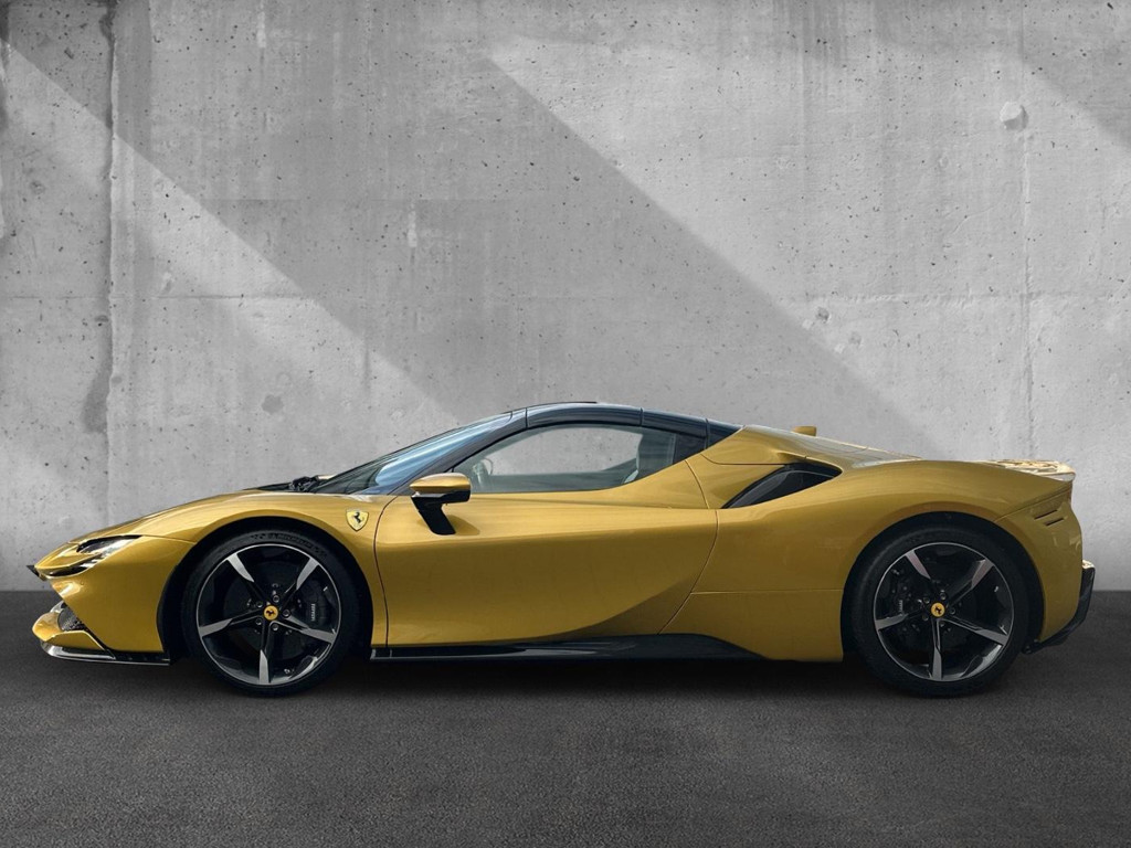 Ferrari SF90