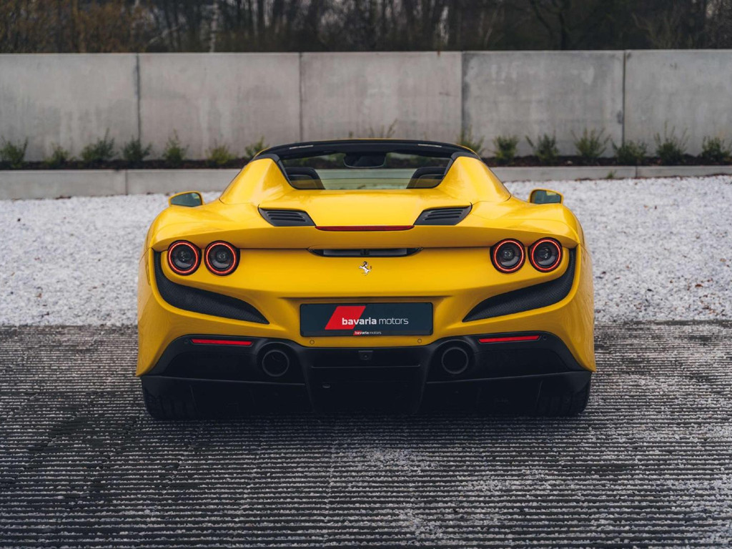 Ferrari F8