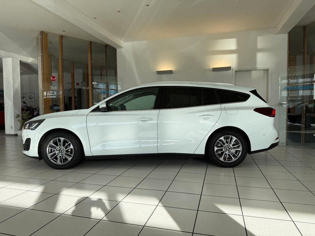 Ford Focus 2024 AUTOMATIK DIESEL FAMILIENKOMBI EXTREMSPARER
