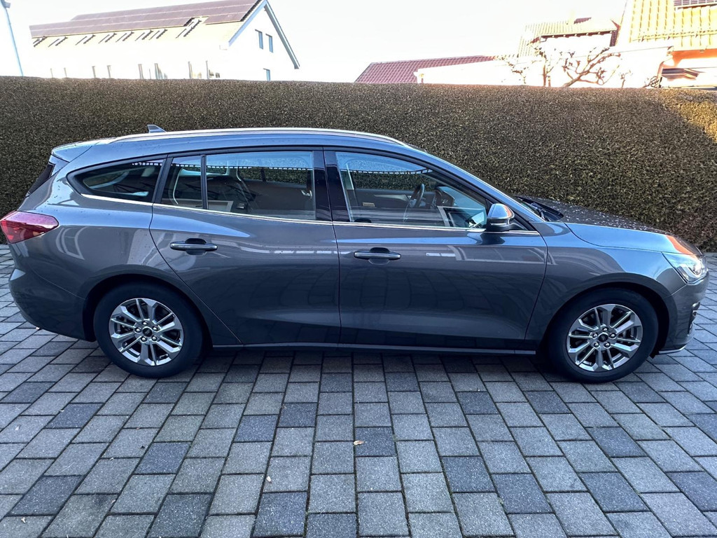 Ford Focus Wagon Titanium