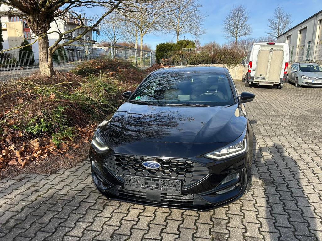 Ford Focus EcoBoost Limited ST Line