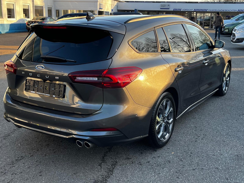 Ford Focus Wagon ST Line