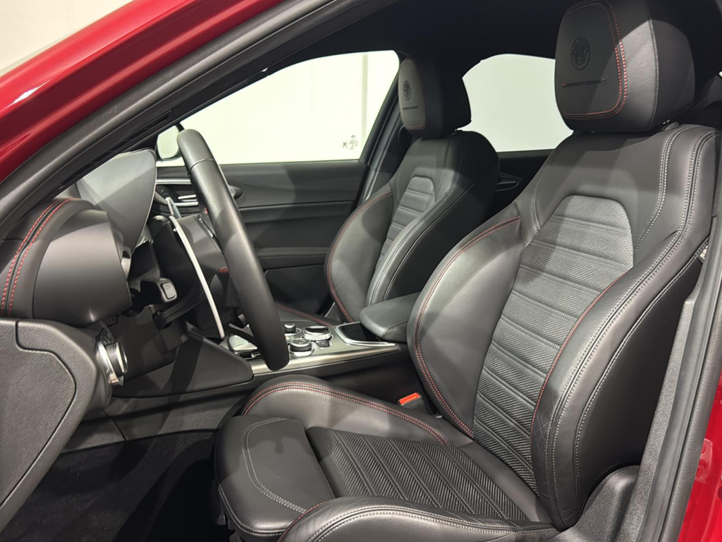 Alfa Romeo Giulia Q4