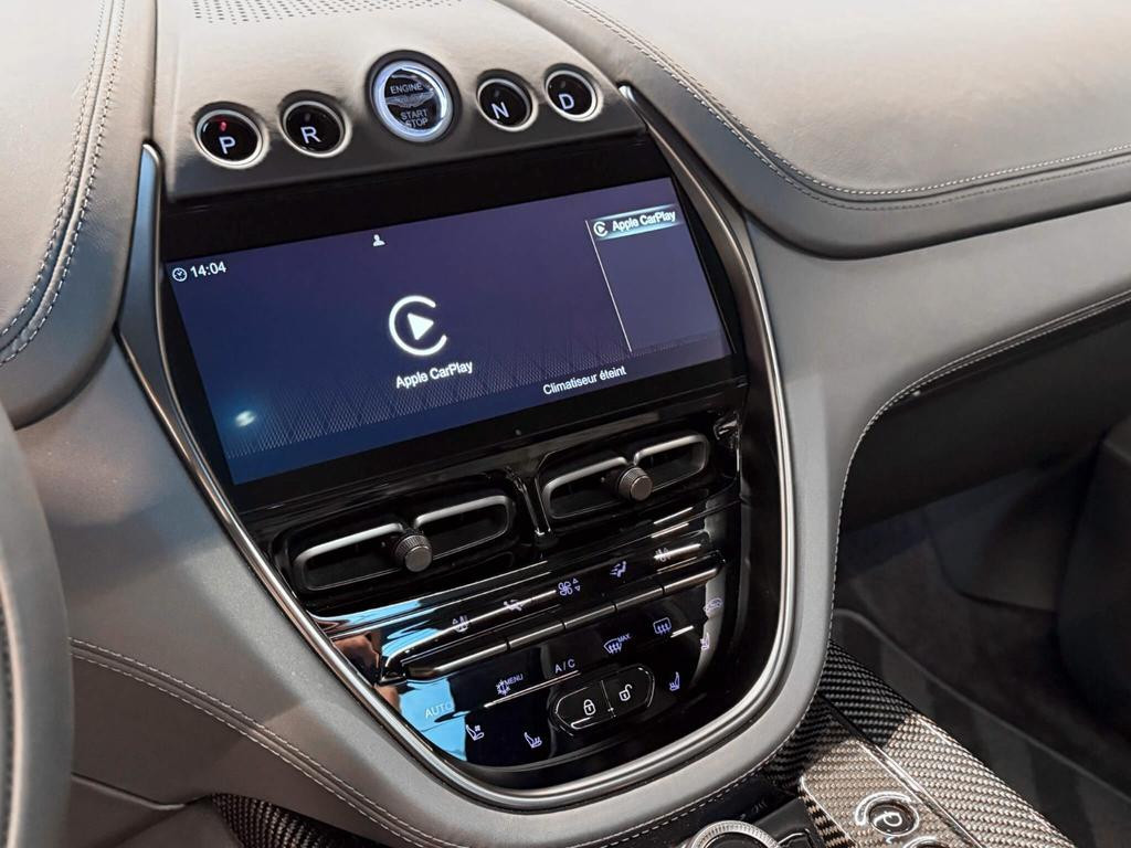Aston Martin DBX