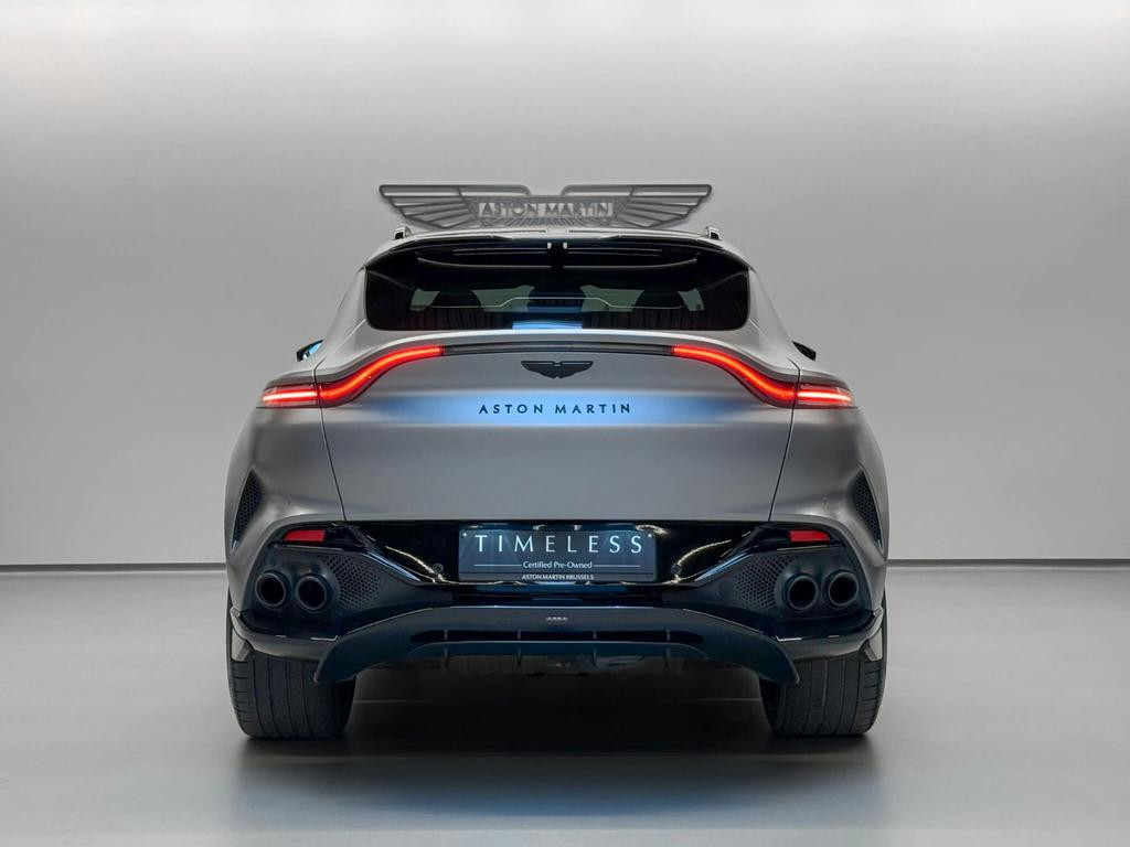 Aston Martin DBX