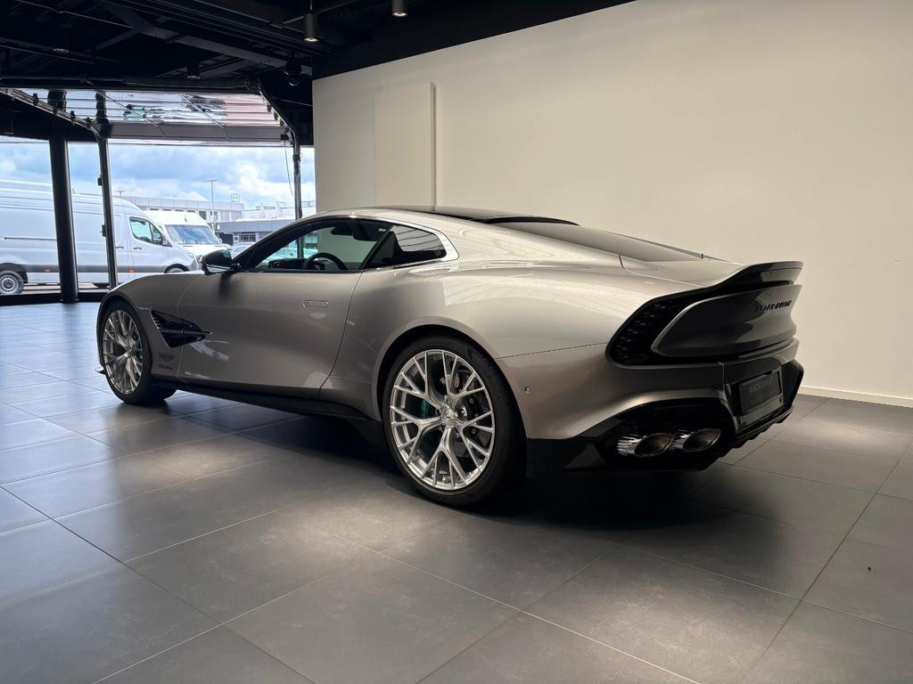 Aston Martin Vanquish
