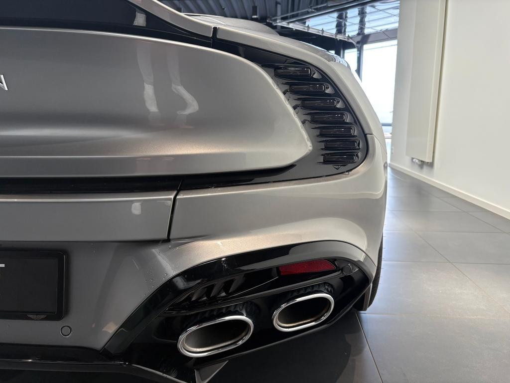 Aston Martin Vanquish