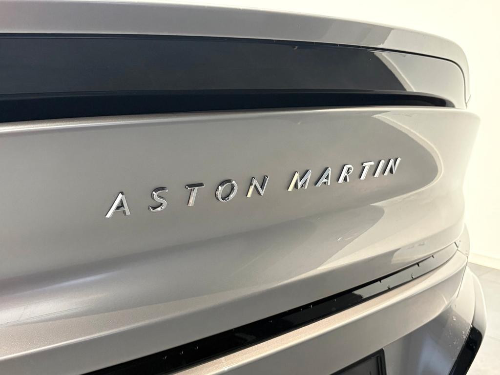 Aston Martin Vanquish
