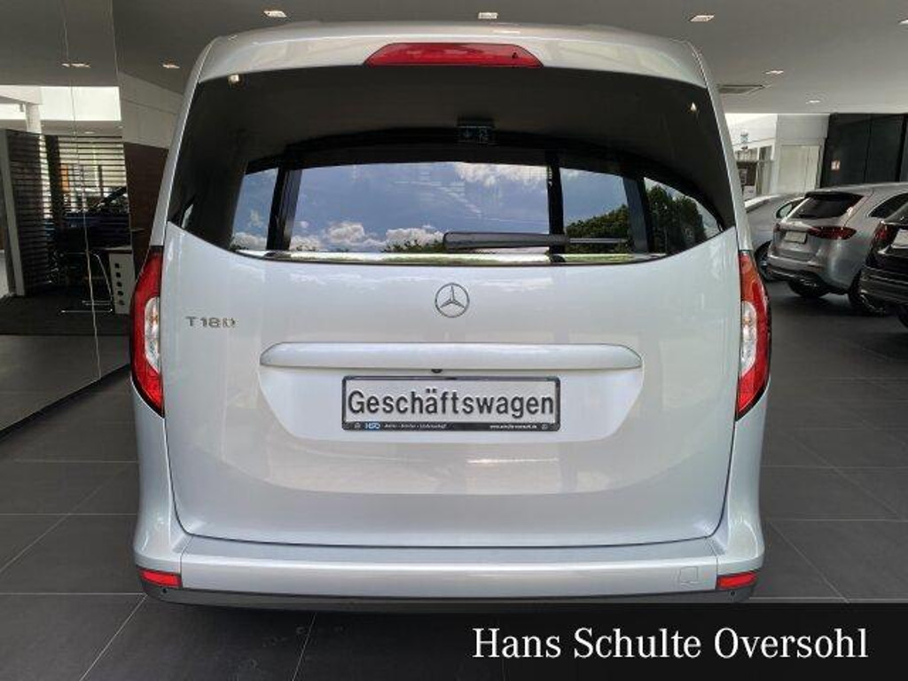Mercedes-Benz T 180