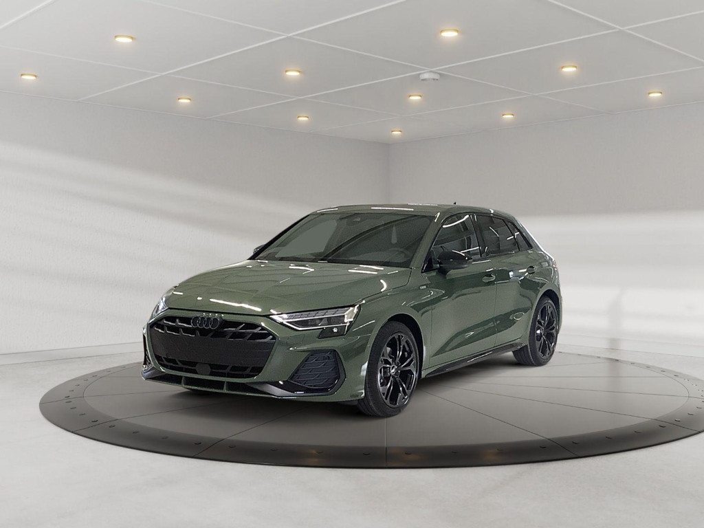 Audi A3 Sportback Sedan S-Line 35 TFSI