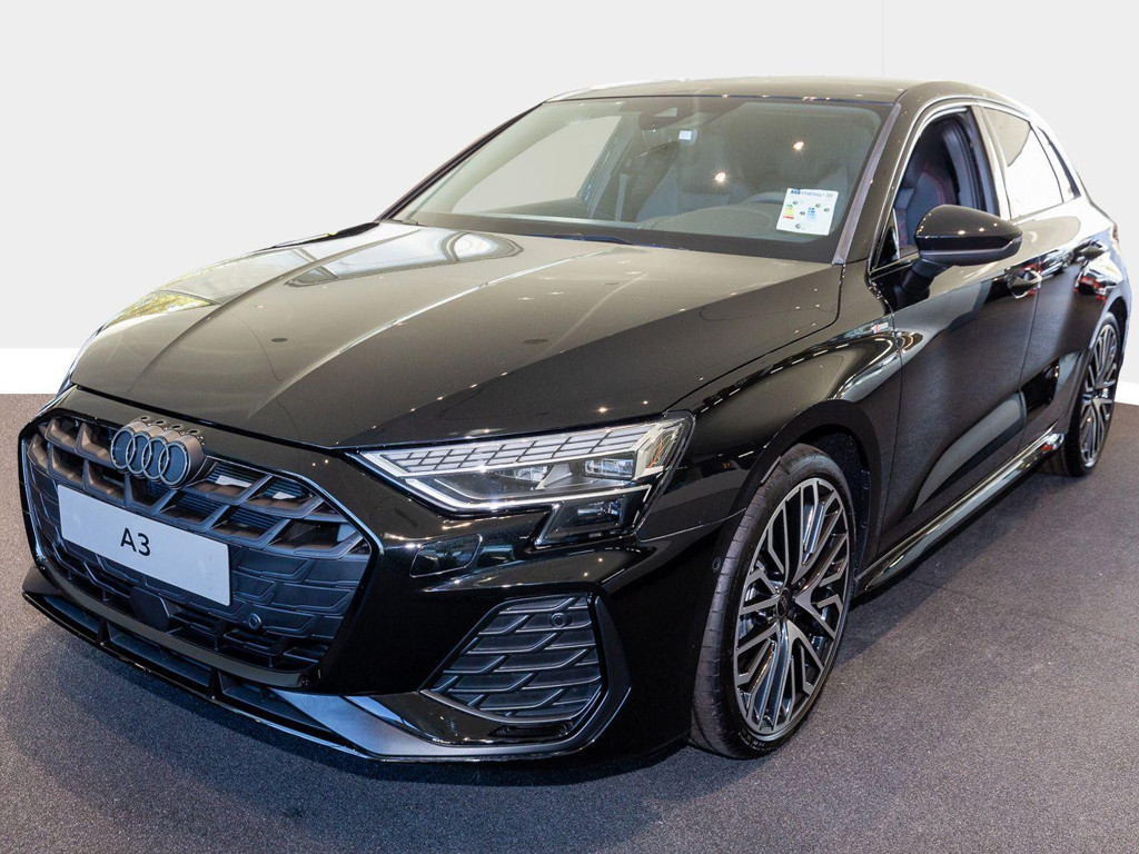 Audi A3 Sportback Sedan S-Line S-Tronic 35 TFSI