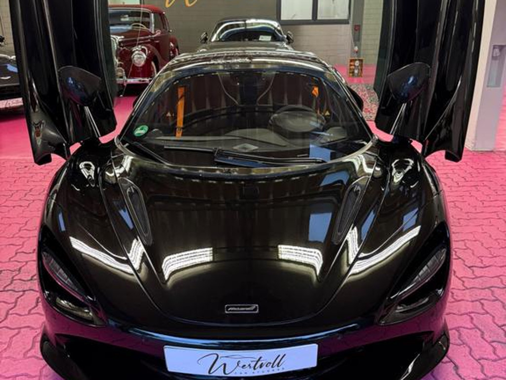 McLaren 750S Spider B&O, Carbon