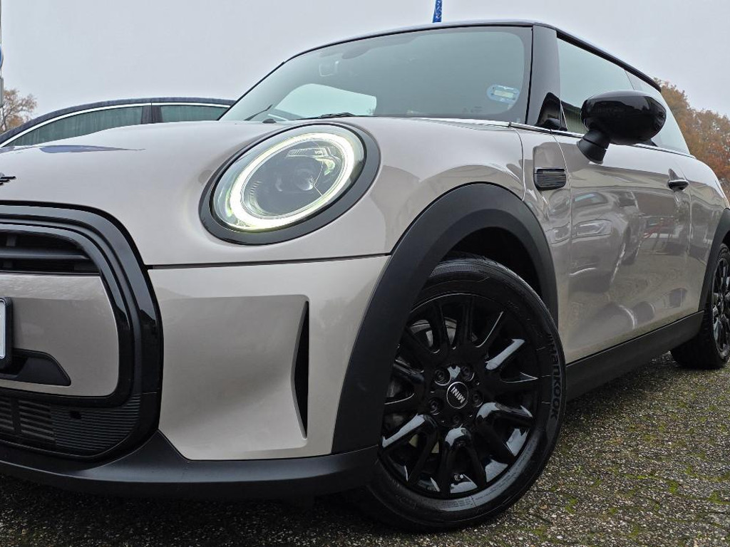 Mini Cooper Resolute Edition 1-Hand LED 2.J-Garantie