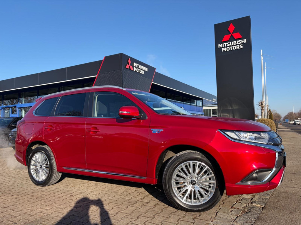 Mitsubishi Outlander PHEV 4WD