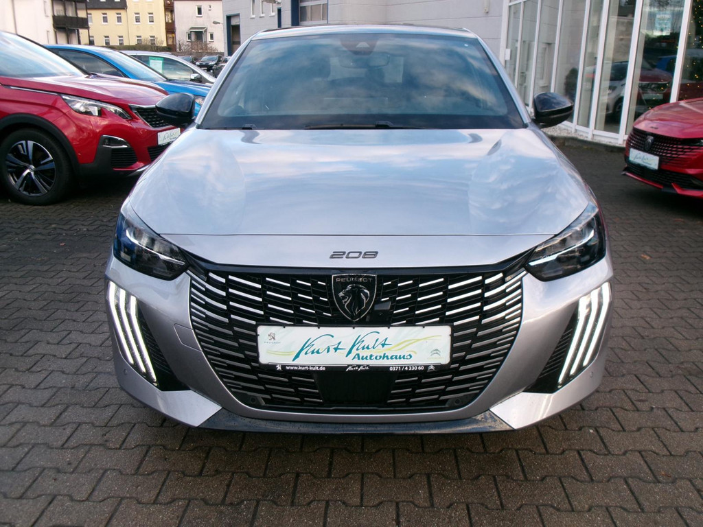 Peugeot e-208