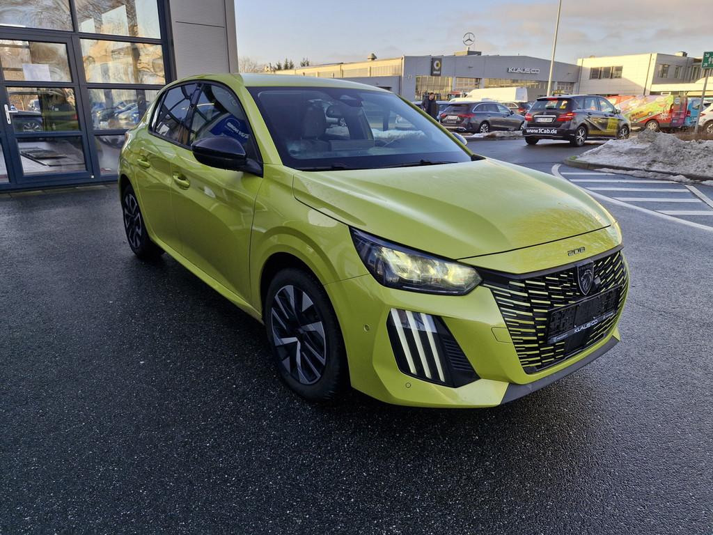 Peugeot e-208