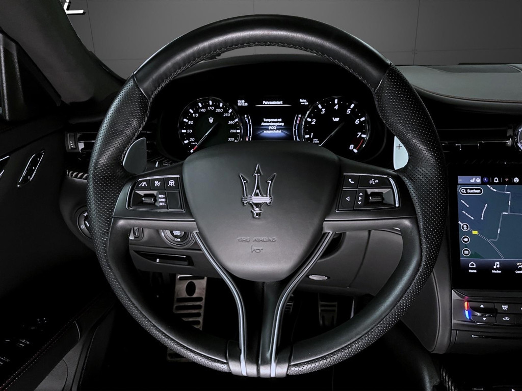 Maserati Quattroporte