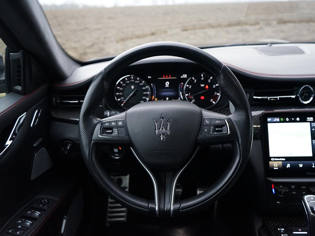 Maserati Quattroporte