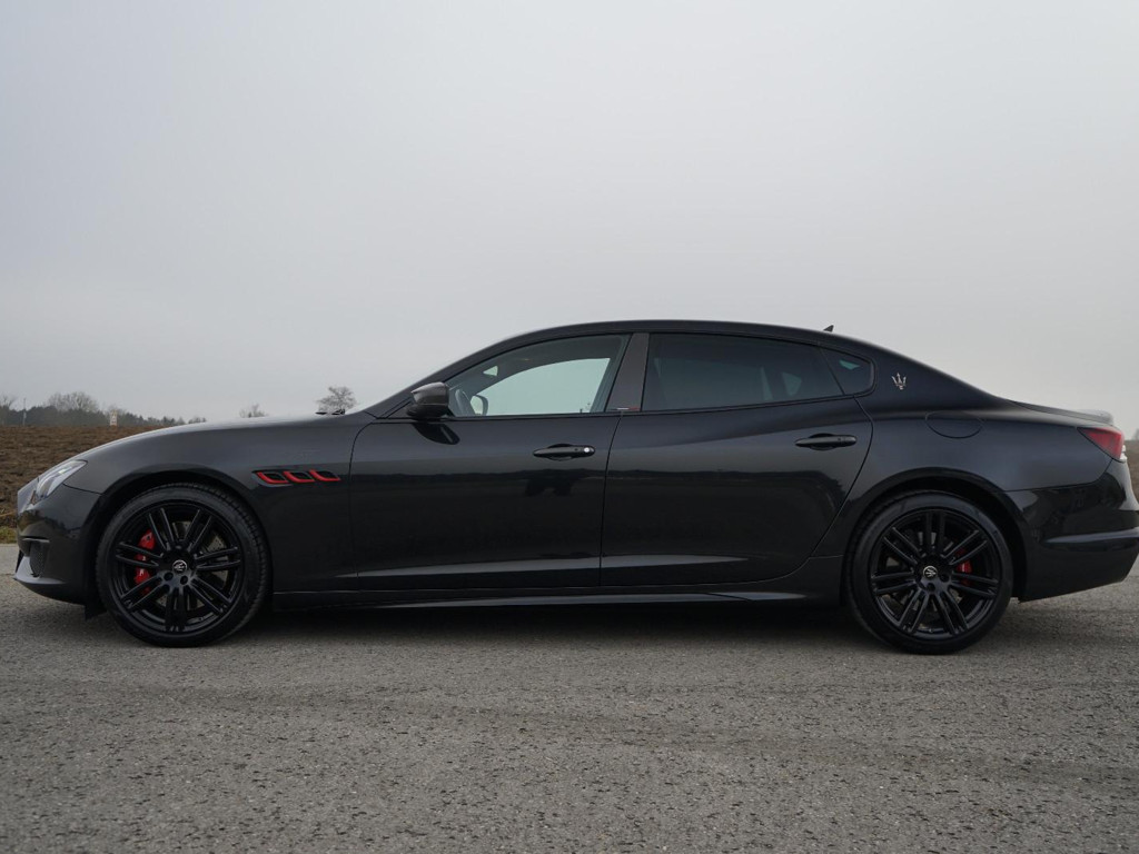 Maserati Quattroporte