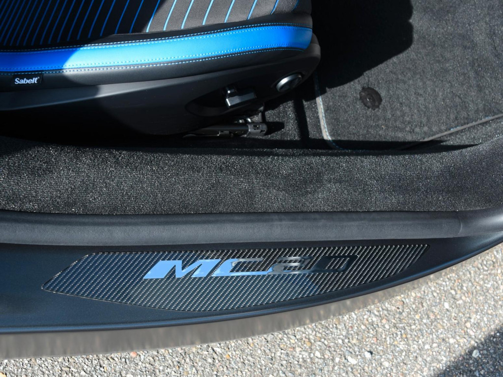 Maserati MC20
