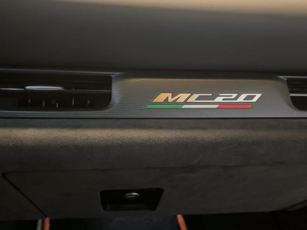 Maserati MC20