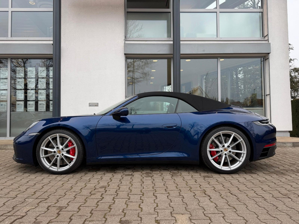 Porsche 992