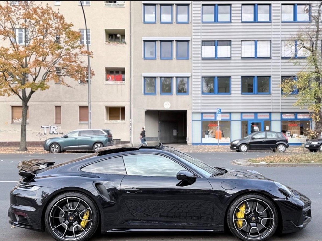Porsche 992