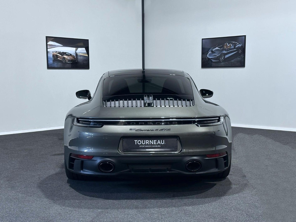 Porsche 992