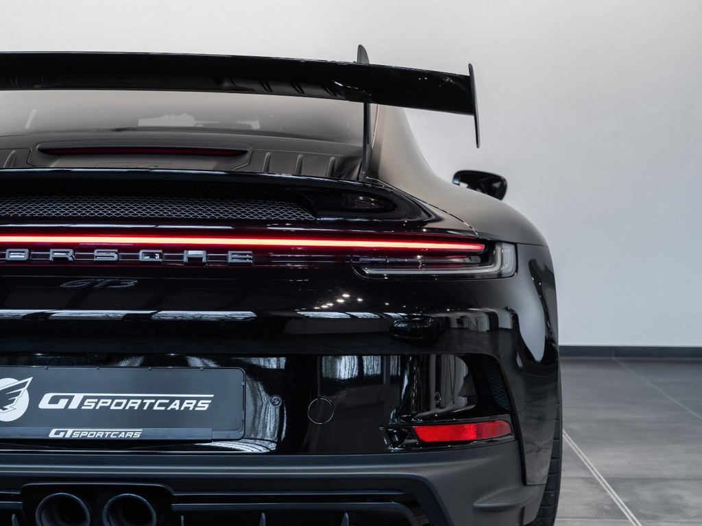 Porsche 992