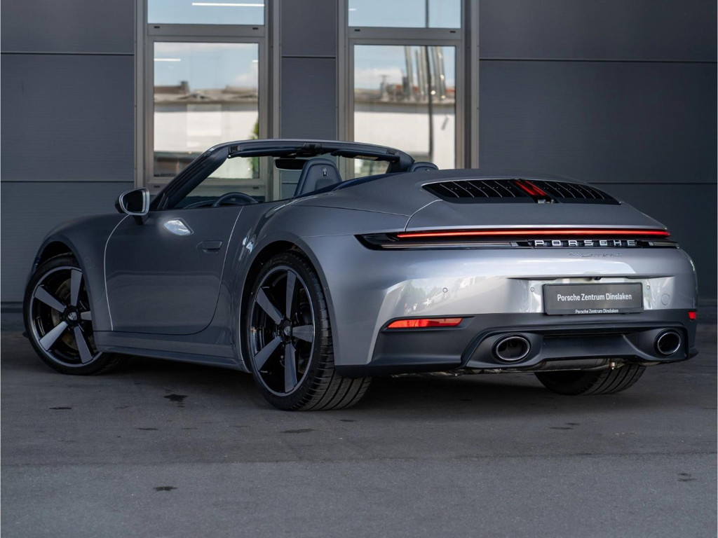 Porsche 992