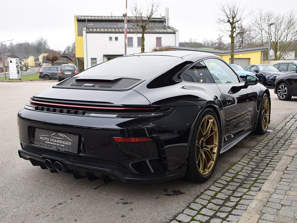 Porsche 992
