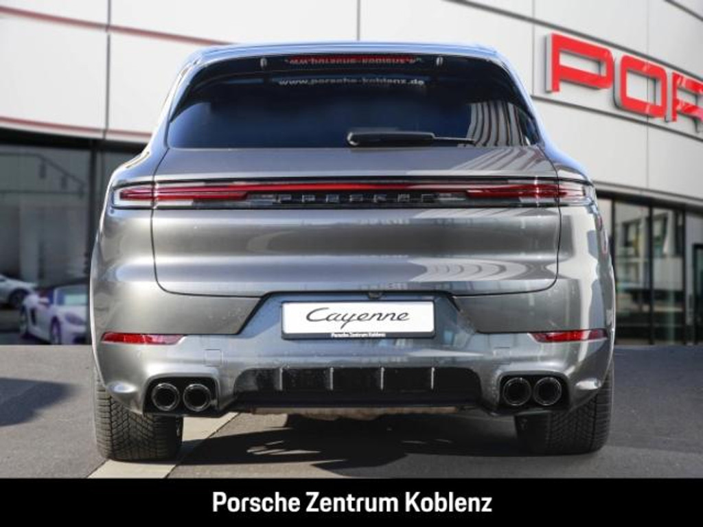 Porsche Cayenne E-Hybrid Black Edition