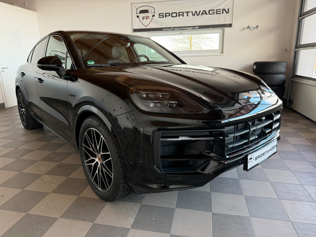 Porsche Cayenne E-Hybrid Coupé Black Edition