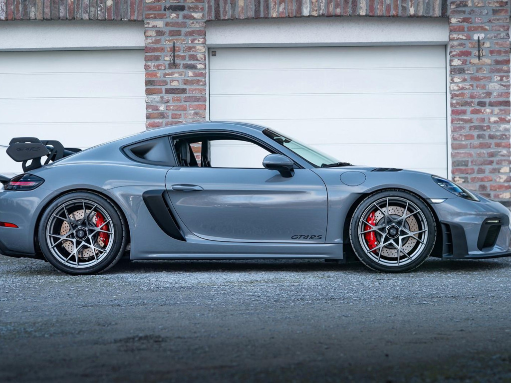 Porsche Cayman