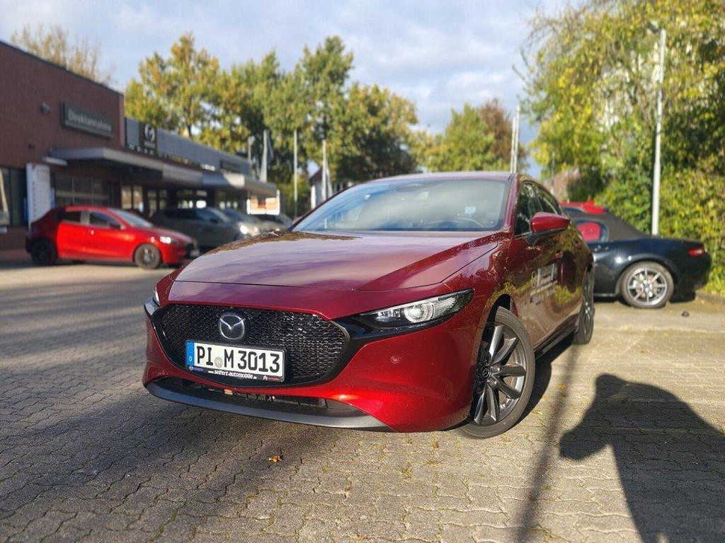 Mazda 3 SkyActiv Exclusive-line 2.5L e-Skyactiv