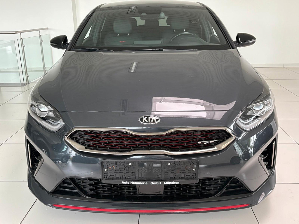 Kia ProCeed