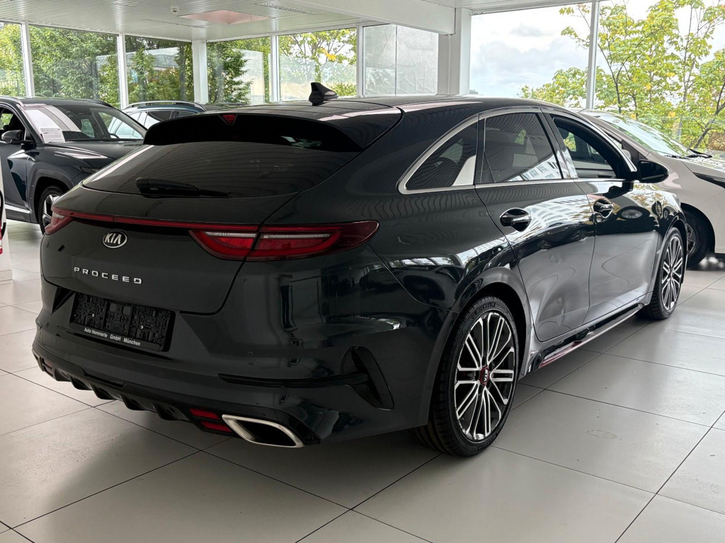 Kia ProCeed