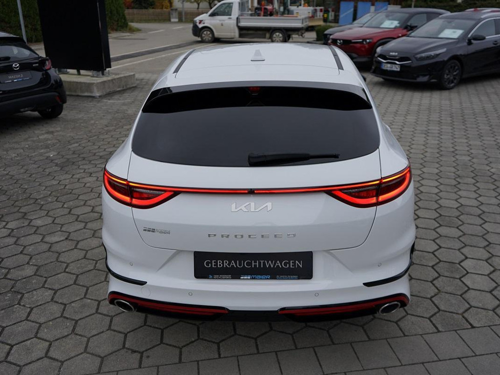 Kia ProCeed