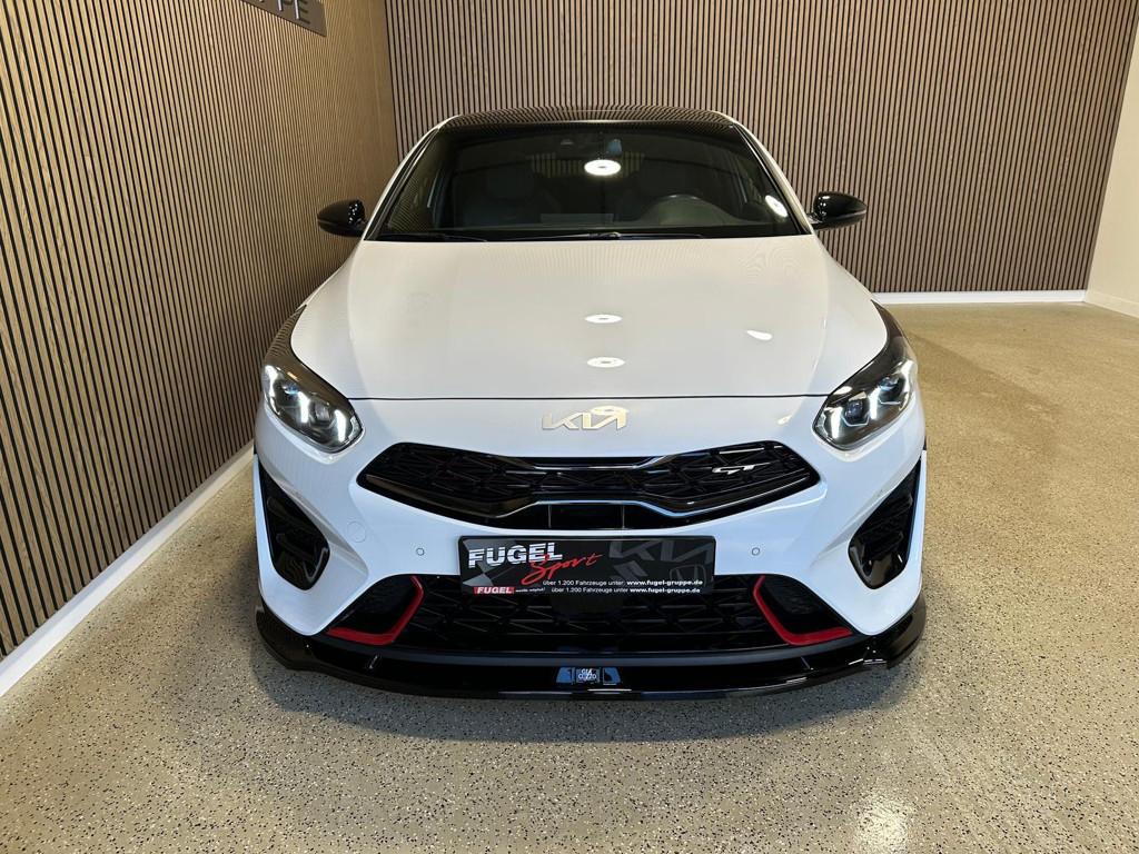 Kia ProCeed