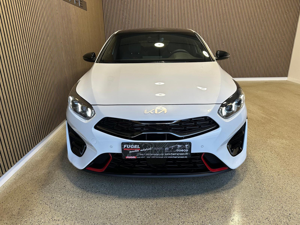 Kia ProCeed