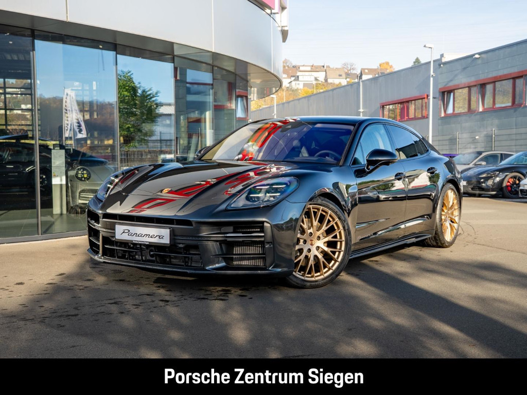 Porsche Panamera 4