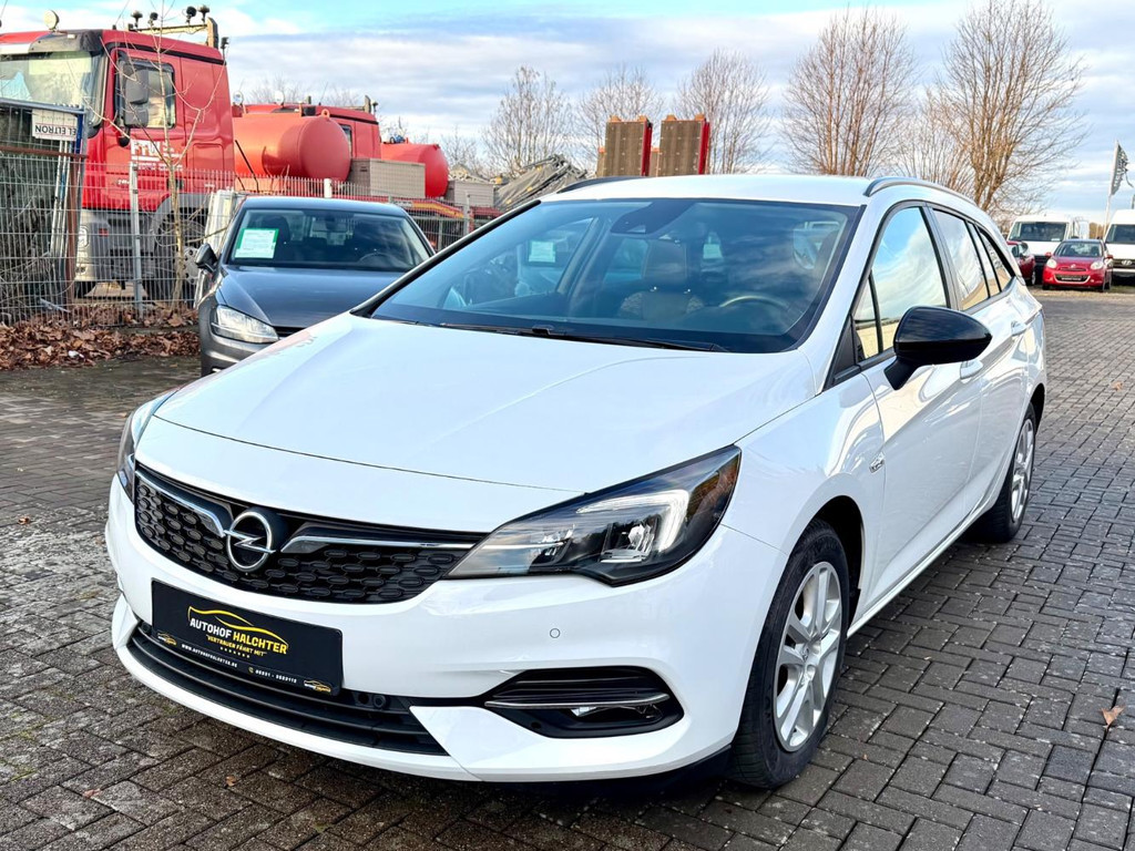 Opel Astra Sports Tourer Business