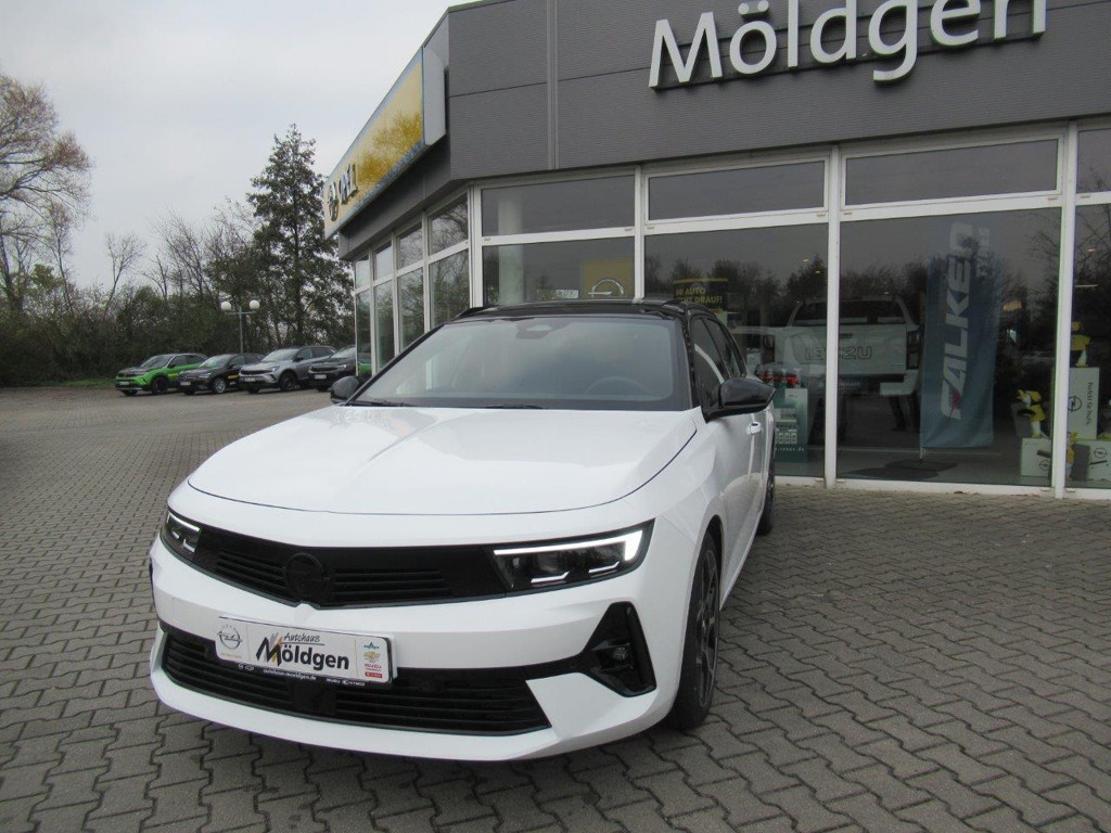 Opel Astra Sports Tourer Ultimate