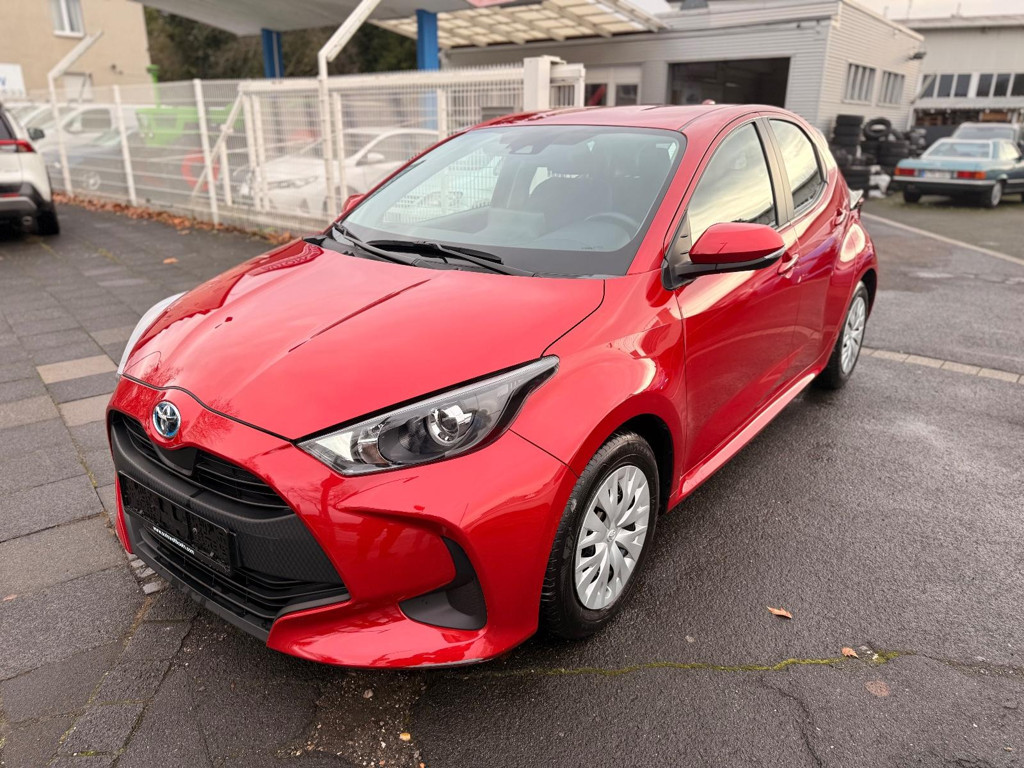 Toyota Yaris Business Hybride