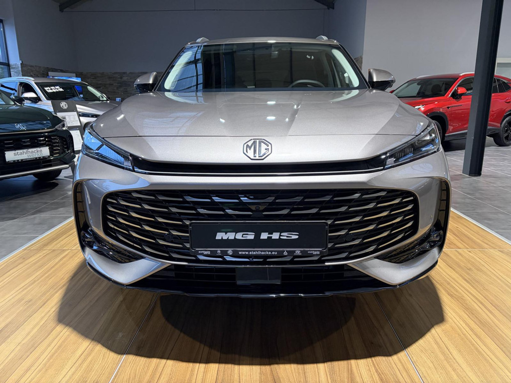 MG HS
