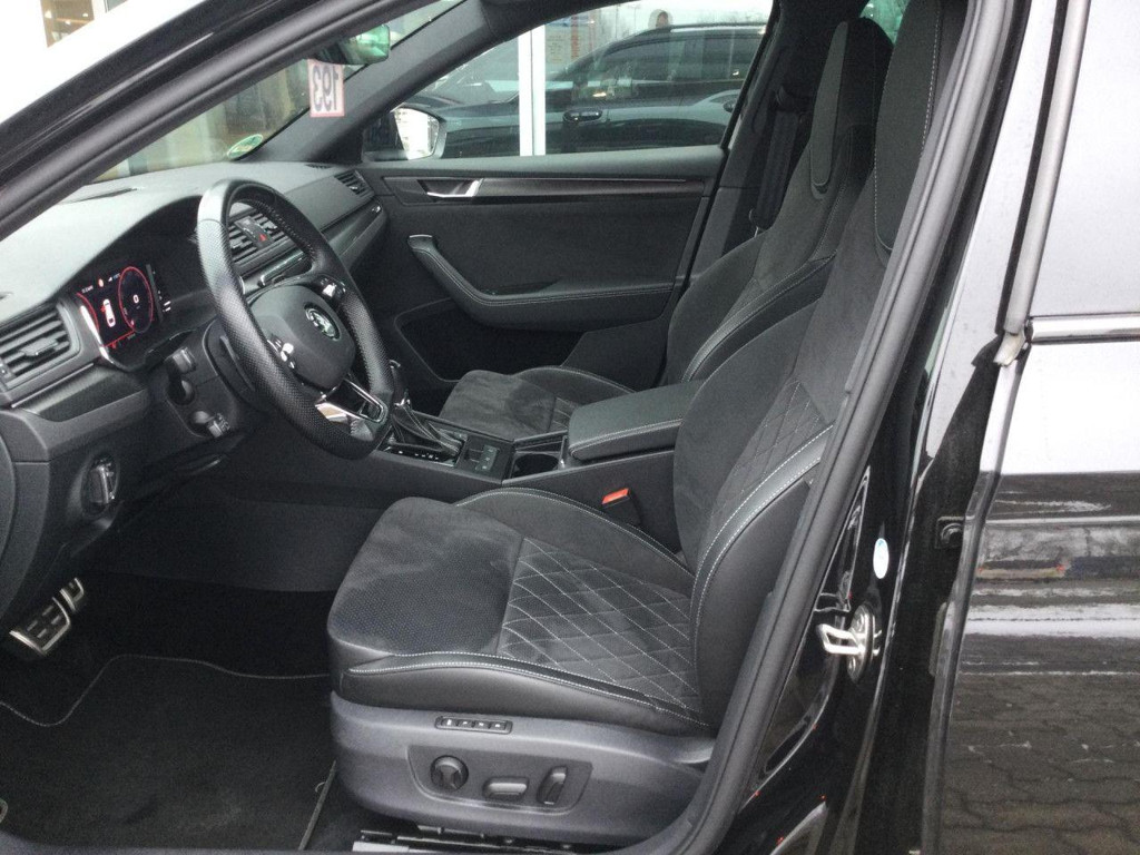 Skoda Superb Combi Sportline 2.0 TDI