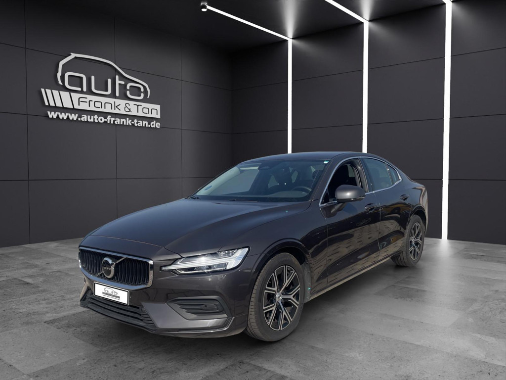 Volvo S60 Plus Dark