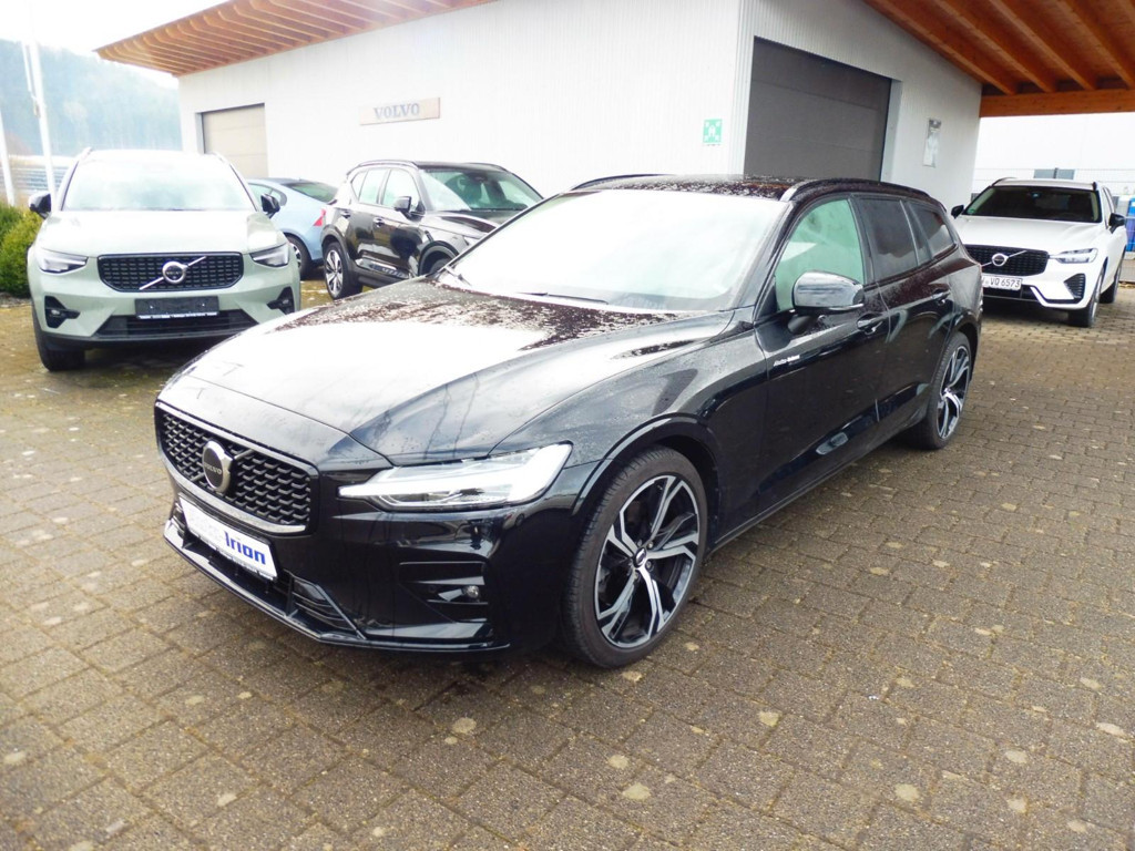 Volvo V60 Plus Dark